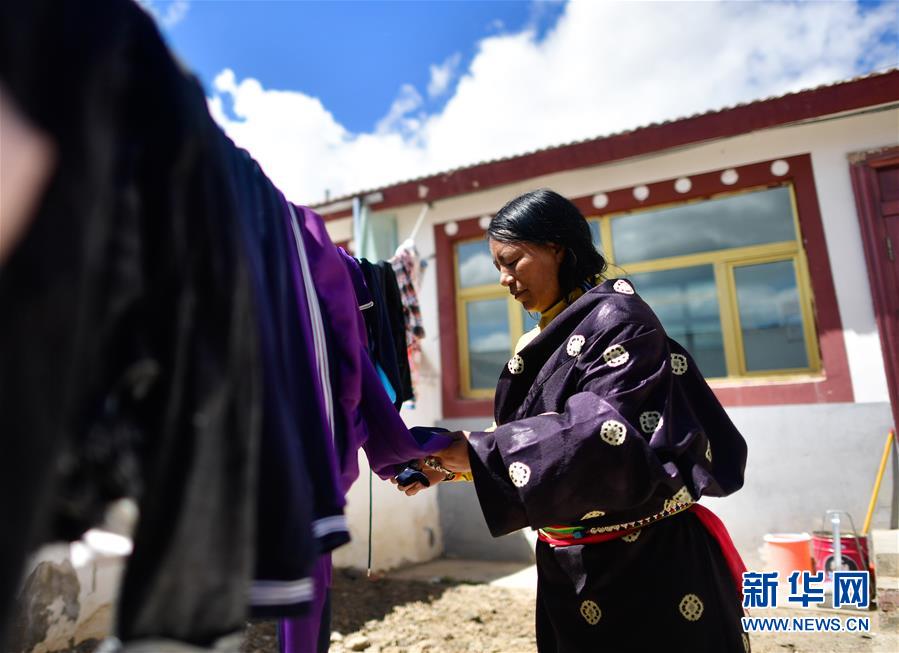 （新華全媒頭條&middot;走向我們的小康生活&middot;圖文互動）（7）綠色繪就三江源&mdash;&mdash;來自青海脫貧奔小康一線的蹲點報告