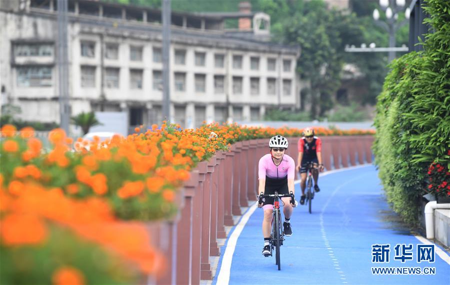 （新華全媒頭條&middot;圖文互動）（8）西部有個新的&ldquo;圈&rdquo;&mdash;&mdash;成渝加快雙城經濟圈建設