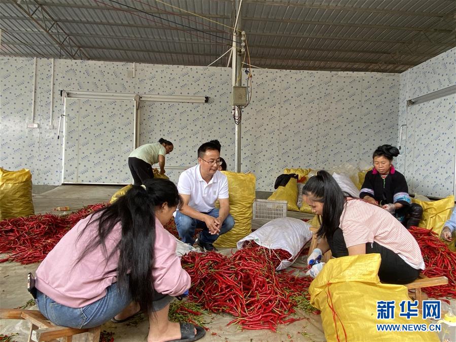 （新華全媒頭條&middot;決戰(zhàn)決勝脫貧攻堅(jiān)&middot;督戰(zhàn)未摘帽貧困縣&middot;圖文互動(dòng)）（6）把&ldquo;最能打的人&rdquo;放在最需要的地方&mdash;&mdash;聚焦貴州未脫貧縣里的&ldquo;助攻干部&rdquo;