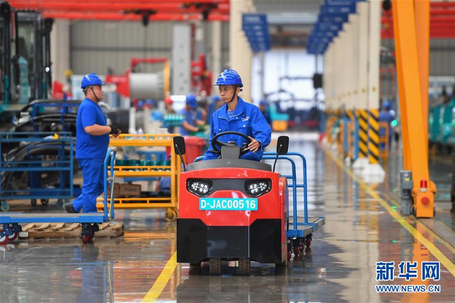 (在習(xí)近平新時(shí)代中國特色社會主義思想指引下——新時(shí)代新作為新篇章·習(xí)近平總書記關(guān)切事·圖文互動)(4)推動高質(zhì)量發(fā)展 “湘”當(dāng)有作為