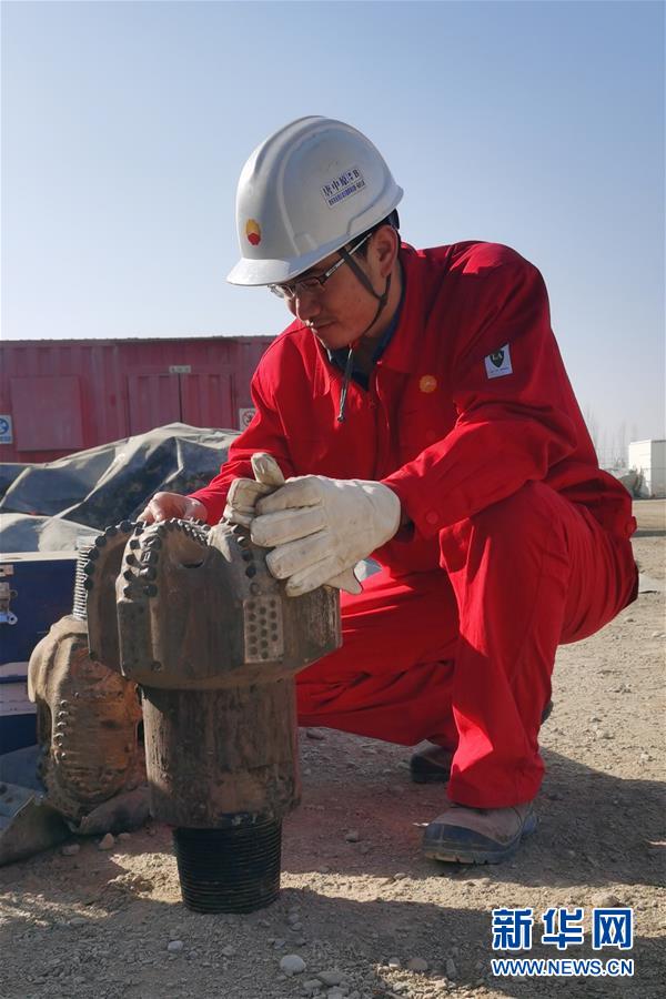 （青春的夢想 青春的奮斗&middot;圖文互動）（3）年輕，就要無悔擔當&mdash;&mdash;青春在奉獻中閃光