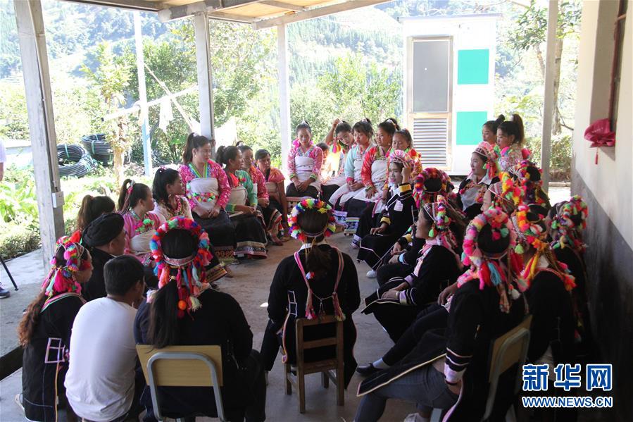 （五中全會精神在基層&middot;圖文互動）（5）天津、福建、廣東、云南等地創新形式讓黨的十九屆五中全會精神&ldquo;飛入尋常百姓家&rdquo;