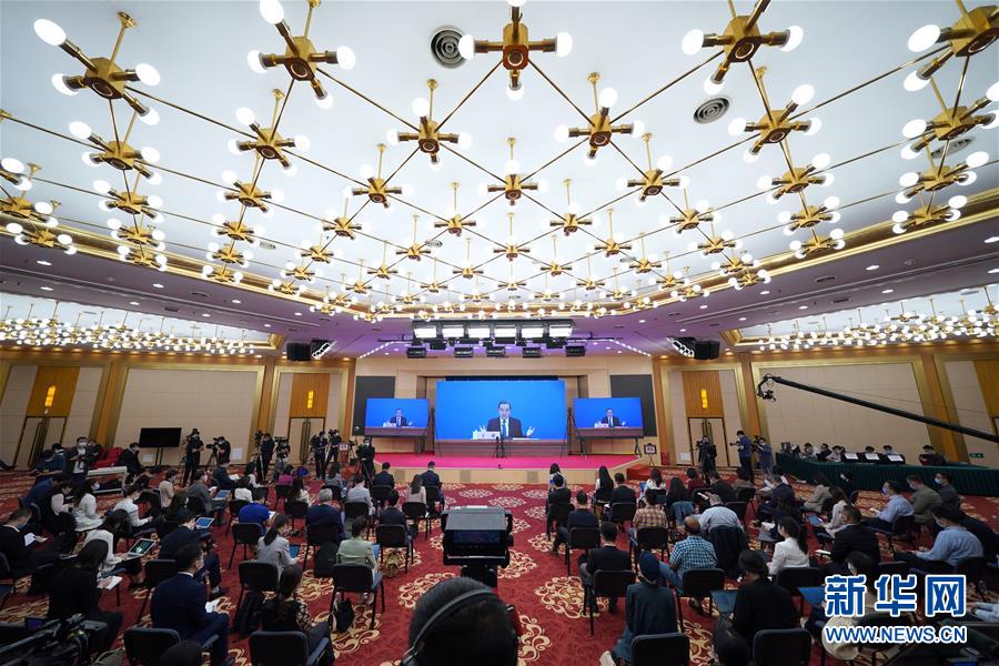 （兩會&middot;XHDW）（20）國務委員兼外交部長王毅回答中外記者提問