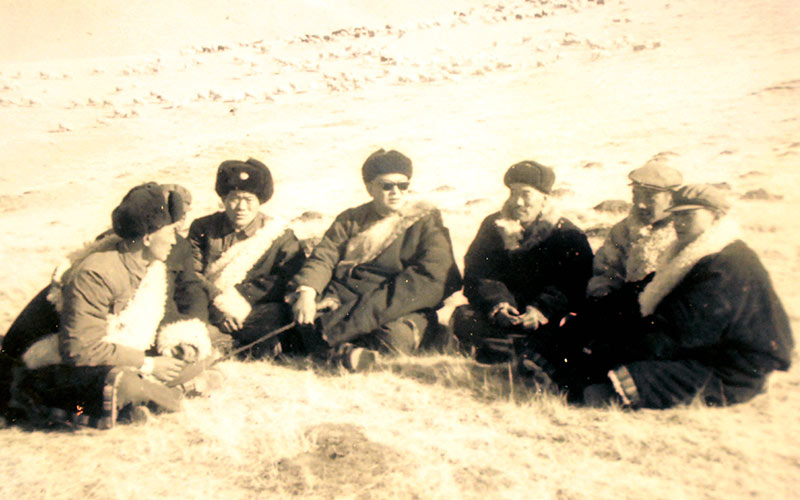 個人干凈，一生不褪的底色&mdash;&mdash;四論向尕布龍同志學習