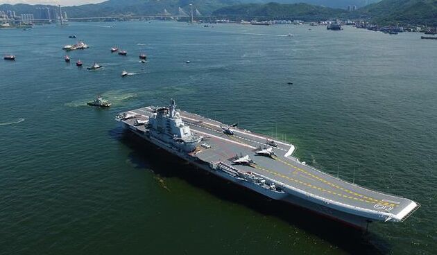 獨家航拍！遼寧艦駛離香港
