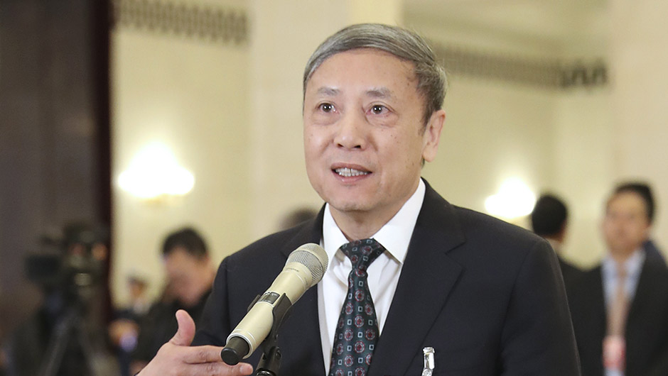 全國(guó)人大代表蔡昉接受采訪(fǎng)