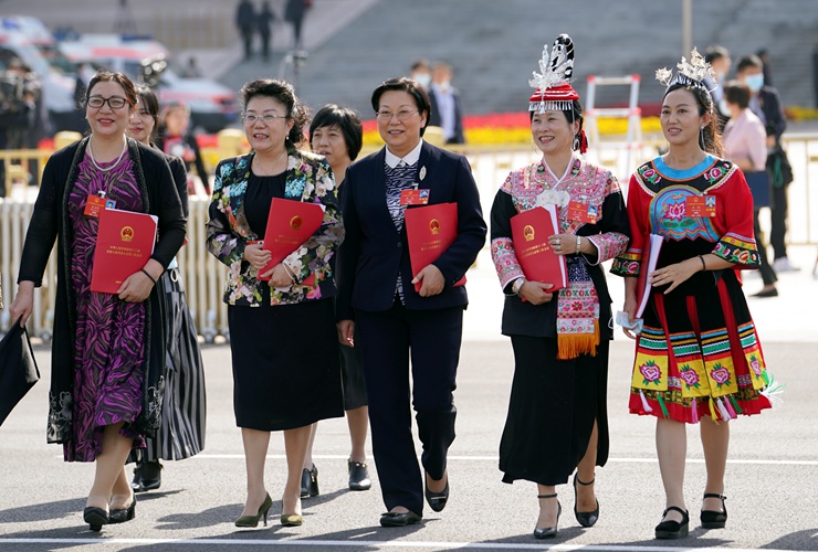 新華社社評(píng)：凝心聚力再出發(fā)，砥礪奮進(jìn)新征程 &mdash;&mdash;寫(xiě)在十三屆全國(guó)人大三次會(huì)議閉幕之際