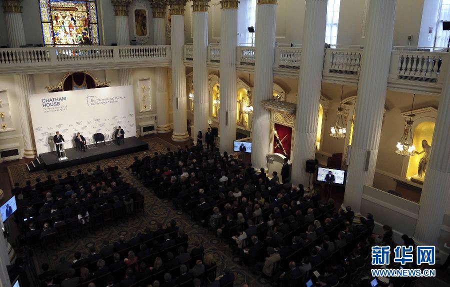 6月18日，國務(wù)院總理李克強(qiáng)在倫敦金融城市長官邸面向英國皇家國際問題研究所和國際戰(zhàn)略研究所兩大智庫發(fā)表題為《共建包容發(fā)展的美好世界》的演講。新華社記者 張鐸 攝