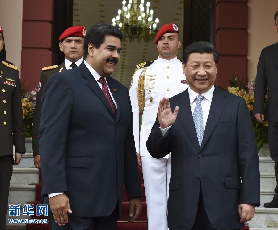 7月20日,國家主席習(xí)近平在加拉加斯同委內(nèi)瑞拉總統(tǒng)馬杜羅舉行會(huì)談。 新華社記者李學(xué)仁攝 7月20日,國家主席習(xí)近平在加拉加斯同委內(nèi)瑞拉總統(tǒng)馬杜羅舉行會(huì)談。 新華社記者李學(xué)仁攝