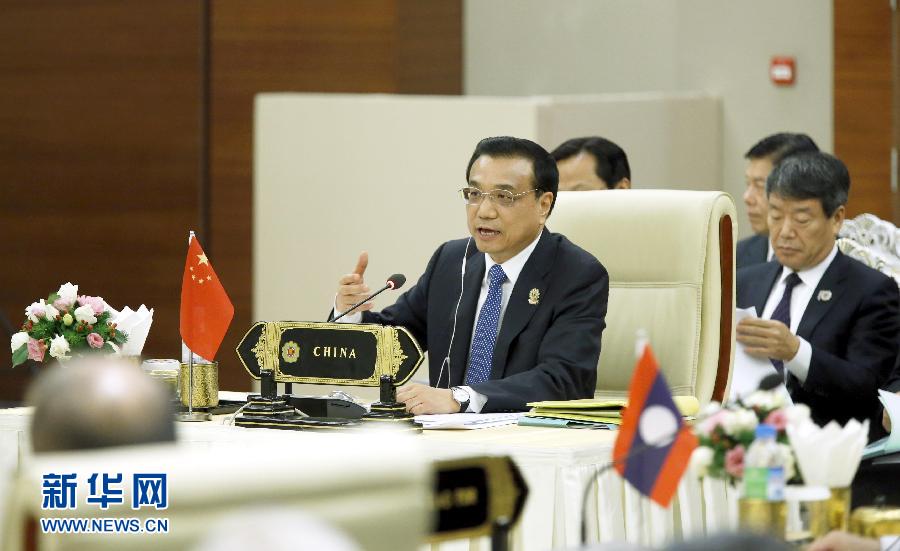 11月13日，中國國務院總理李克強在緬甸內比都出席第17次中國－東盟（10+1）領導人會議。這是李克強在會上講話。 新華社記者 鞠鵬 攝