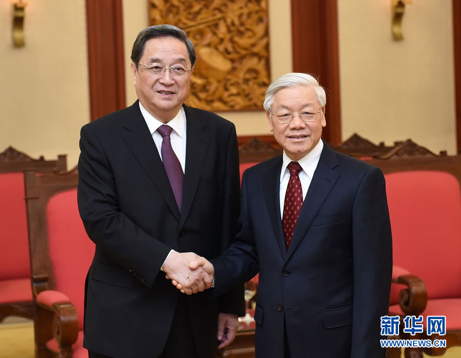 12月25日至27日，中共中央政治局常委、全國政協主席俞正聲對越南進行正式訪問。這是12月26日，俞正聲在河內會見越共中央總書記阮富仲。 新華社記者劉建生攝