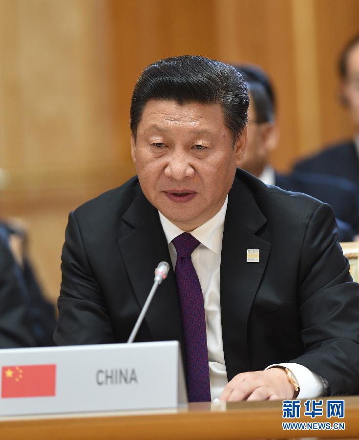 7月9日，金磚國家領導人第七次會晤在俄羅斯烏法舉行。中國國家主席習近平、俄羅斯總統普京、巴西總統羅塞夫、印度總理莫迪、南非總統祖馬出席。這是習近平發(fā)表題為《共建伙伴關系　共創(chuàng)美好未來》的主旨講話。新華社記者 饒愛民 攝 