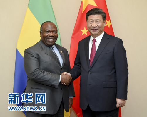 12月3日,國家主席習近平在約翰內斯堡會見加蓬總統邦戈。新華社記者 謝環馳 攝 12月3日,國家主席習近平在約翰內斯堡會見加蓬總統邦戈。新華社記者 謝環馳 攝