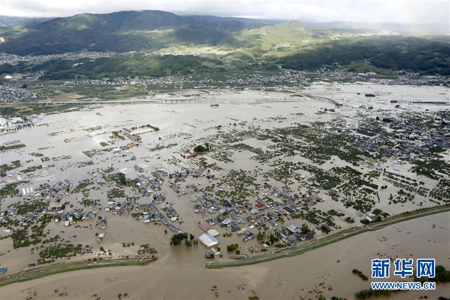 （國(guó)際）（2）受臺(tái)風(fēng)&ldquo;海貝思&rdquo;影響日本長(zhǎng)野縣千曲川決堤