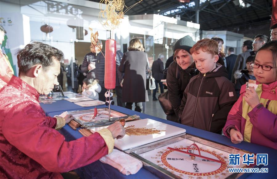 （國際&middot;圖文互動）（2）歡樂春節(jié)&ldquo;這里是成都&rdquo;啟動儀式在都柏林舉行