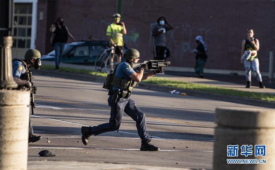 （國際）（1）美國警察執法動作不當致一名非裔男子死亡 引發大規?？棺h