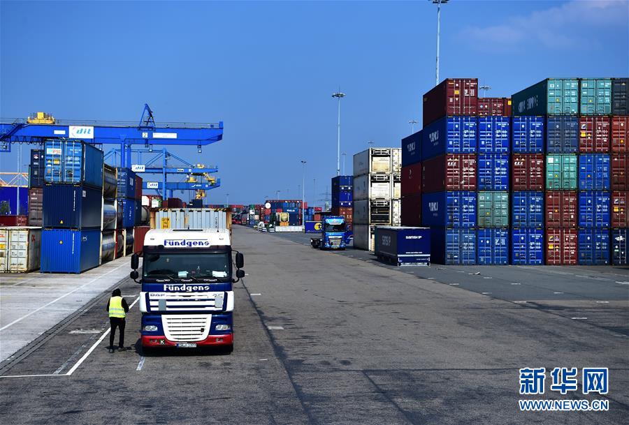 （新華全媒頭條&middot;圖文互動）（12）萬里寫入胸懷間&mdash;&mdash;記習近平主席三屆進博會主旨演講