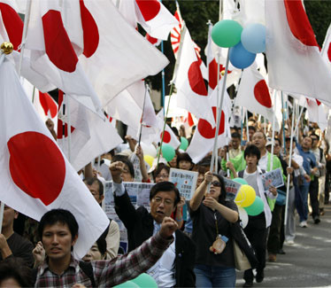 日右翼與新納粹能撇清嗎？