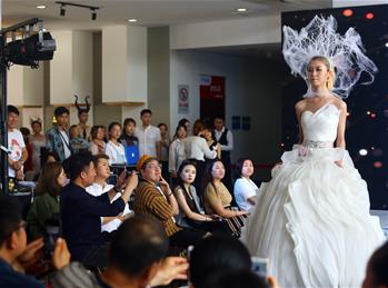 以賽為媒 畢業生找&ldquo;婆家&rdquo;